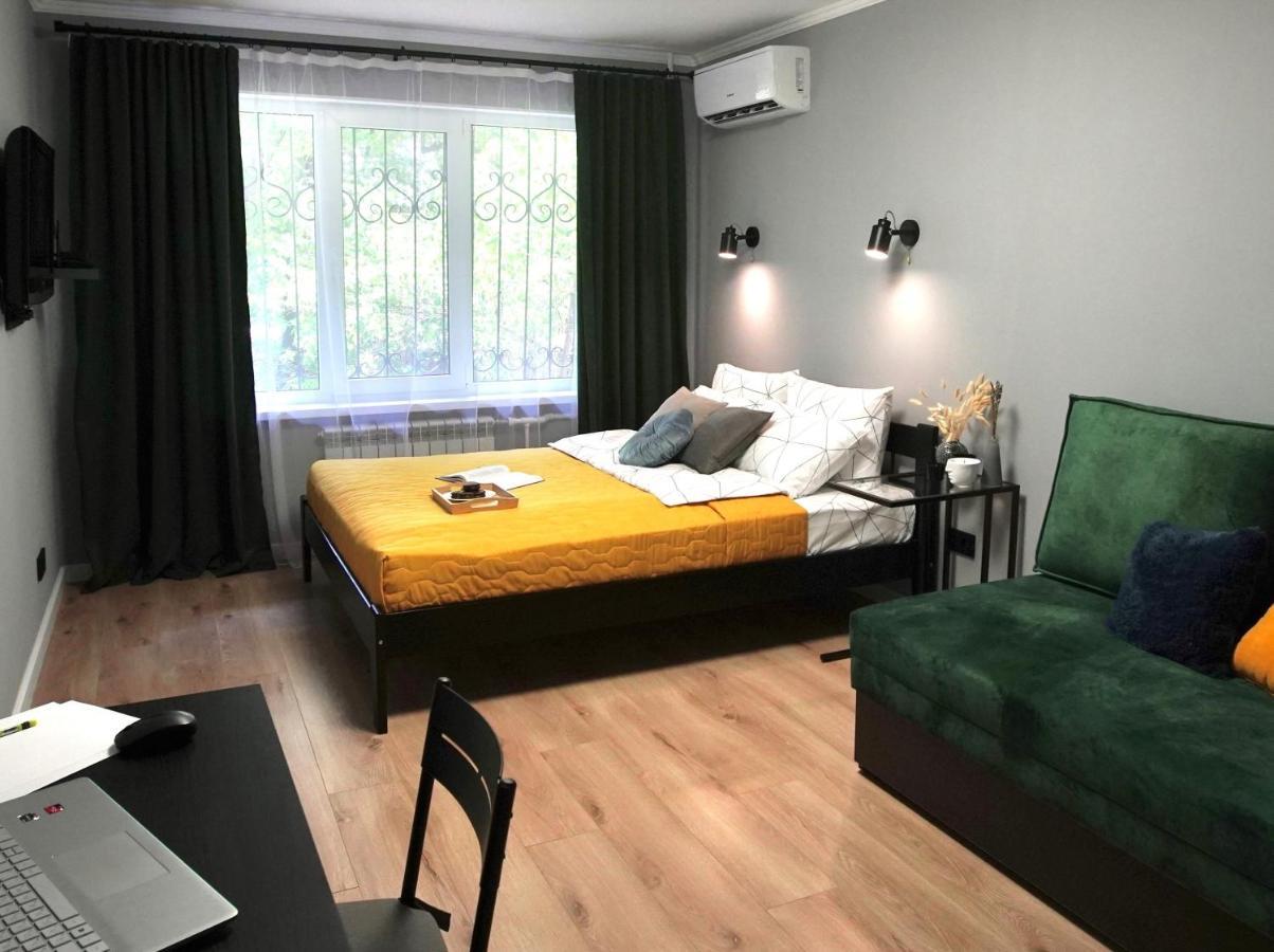 Almaty Aparts Ngoại thất bức ảnh